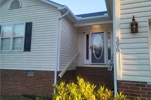 596 Colleen Dr, Thomasville, NC 27360 - Photo 2