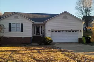 596 Colleen Dr, Thomasville, NC 27360 - Photo 1