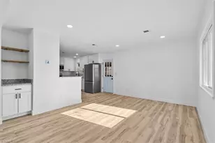 312 Spicewood Dr, Greensboro, NC 27405 - Photo 8