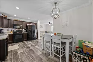 1316 Wiscassett St, Albemarle, NC 28001 - Photo 10