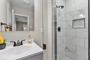 3555 Cherry Ln, Greensboro, NC 27405 - Photo 24