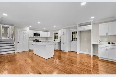 3555 Cherry Lane, Greensboro, NC 27405 - Photo 10