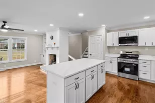 3555 Cherry Ln, Greensboro, NC 27405 - Photo 18