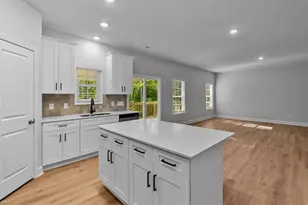 407 Pinnacle Dr, Randleman, NC 27317 - Photo 16