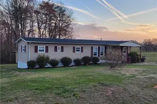 310 Kennon Rd, Ruffin, NC 27326 - Photo 1