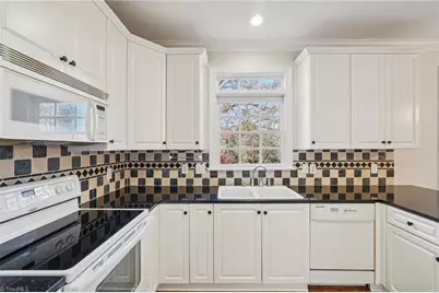 105 Winrow Drive, Jamestown, NC 27282 - Photo 18