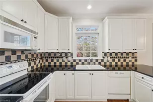 105 Winrow Dr, Jamestown, NC 27282 - Photo 18