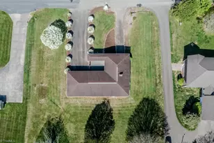 326 Mountain Valley Dr, West Jefferson, NC 28694 - Photo 6