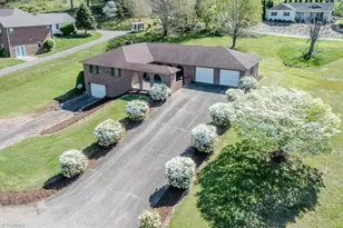 326 Mountain Valley Dr, West Jefferson, NC 28694 - Photo 46