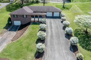 326 Mountain Valley Dr, West Jefferson, NC 28694 - Photo 4