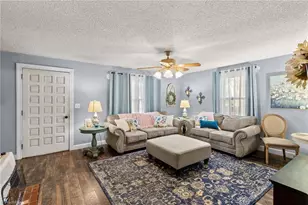 131 Loop St, Mocksville, NC 27028 - Photo 6