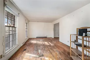 2210 Dulaire Rd, Greensboro, NC 27407 - Photo 10