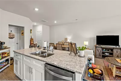 5646 Carrington Court, Trinity, NC 27370 - Photo 8