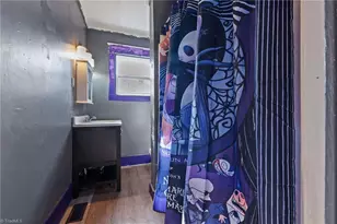 122 N Main St, Reidsville, NC 27320 - Photo 14