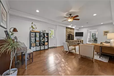 124 Beverly Place, Greensboro, NC 27403 - Photo 16