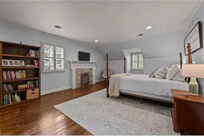 124 Beverly Place, Greensboro, NC 27403 - Photo 8