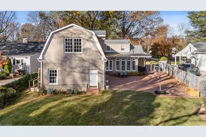 124 Beverly Place, Greensboro, NC 27403 - Photo 6