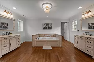 124 Beverly Pl, Greensboro, NC 27403 - Photo 28