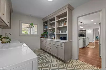 124 Beverly Place, Greensboro, NC 27403 - Photo 22