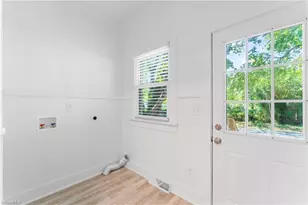 1112 W Webb Ave, Burlington, NC 27217 - Photo 12