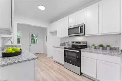 1112 W Webb Avenue, Burlington, NC 27217 - Photo 8
