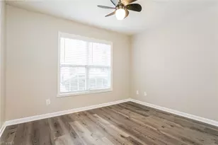 3915 Bluestem Dr, Greensboro, NC 27405 - Photo 10