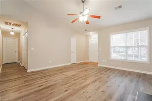 3915 Bluestem Dr, Greensboro, NC 27405 - Photo 4