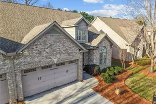 5511 7 Gates Dr, Greensboro, NC 27410 - Photo 2