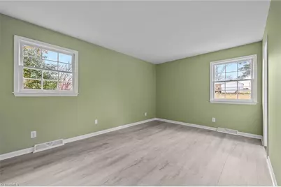 2403 Four Seasons Boulevard, Greensboro, NC 27407 - Photo 10