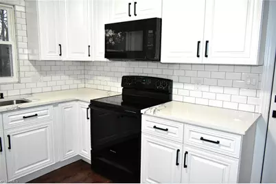 258 Badgett Avenue, Mount Airy, NC 27030 - Photo 10