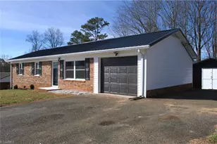 258 Badgett Ave, Mount Airy, NC 27030 - Photo 2