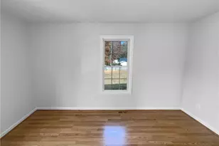 1119 Picard St, Greensboro, NC 27405 - Photo 10