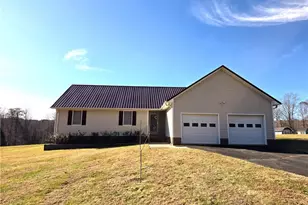 1545 Bradley Rd, Pinnacle, NC 27043 - Photo 20