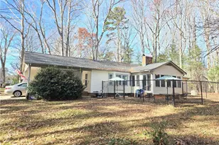 1374 W Lake Dr, Asheboro, NC 27205 - Photo 16