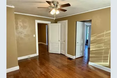 413 Greenwood Drive, High Point, NC 27262 - Photo 22