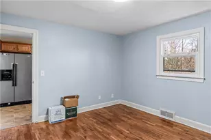 133 South St, Elkin, NC 28621 - Photo 14