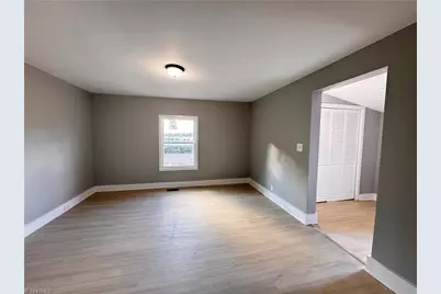 132 Oak Grove Road, Elkin, NC 28621 - Photo 4