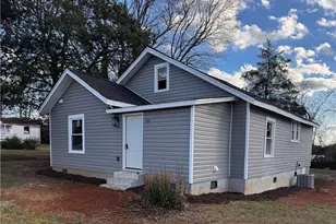 132 Oak Grove Rd, Elkin, NC 28621 - Photo 6