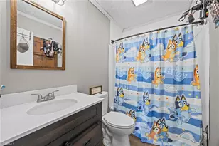 410 Rosewood Dr, Lexington, NC 27292 - Photo 8