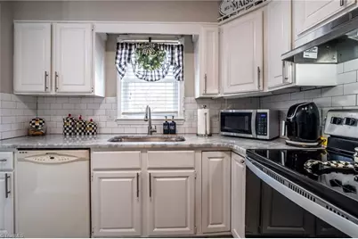 1135 Glendale Drive, Greensboro, NC 27406 - Photo 10