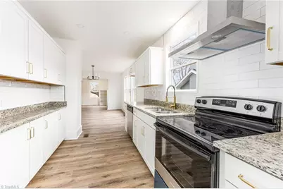 8 School Street, Thomasville, NC 27360 - Photo 12