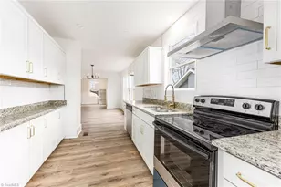 8 School St, Thomasville, NC 27360 - Photo 12