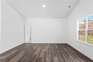 275 Waylon Ct, Lexington, NC 27295 - Photo 8