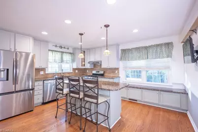 6017 Woods Edge Lane, Kernersville, NC 27284 - Photo 4