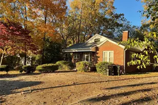 2012 Chapel Hill Rd, Burlington, NC 27215 - Photo 2