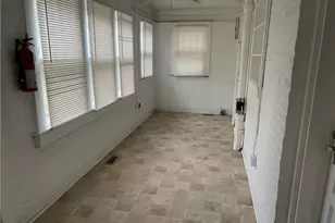 2012 Chapel Hill Rd, Burlington, NC 27215 - Photo 8