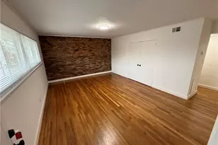 222 N Hawthorne Rd, Winston-Salem, NC 27104 - Photo 2