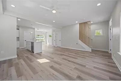 207 E Parker Street, Graham, NC 27253 - Photo 12