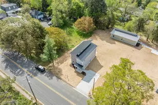 207 E Parker St, Graham, NC 27253 - Photo 40