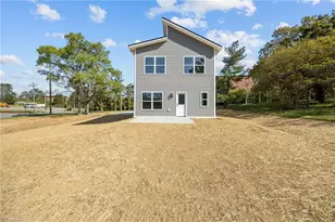 207 E Parker St, Graham, NC 27253 - Photo 8